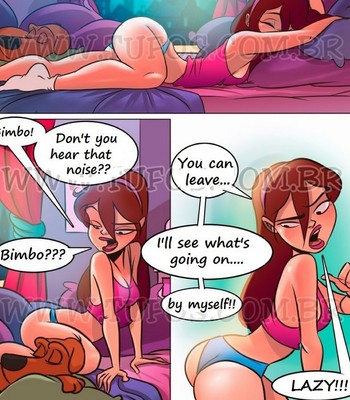 Familia Sacana 8 - Spying On Mommy & Daddy Porn Comic 002 